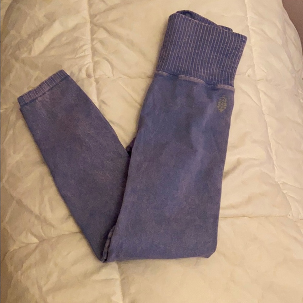 Free People movement Good Karma leggings xs/s
